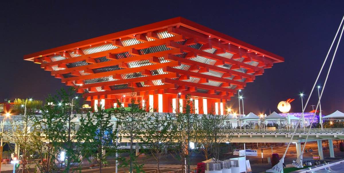 China Pavilion: Oriental Crown With Auspicious China Red