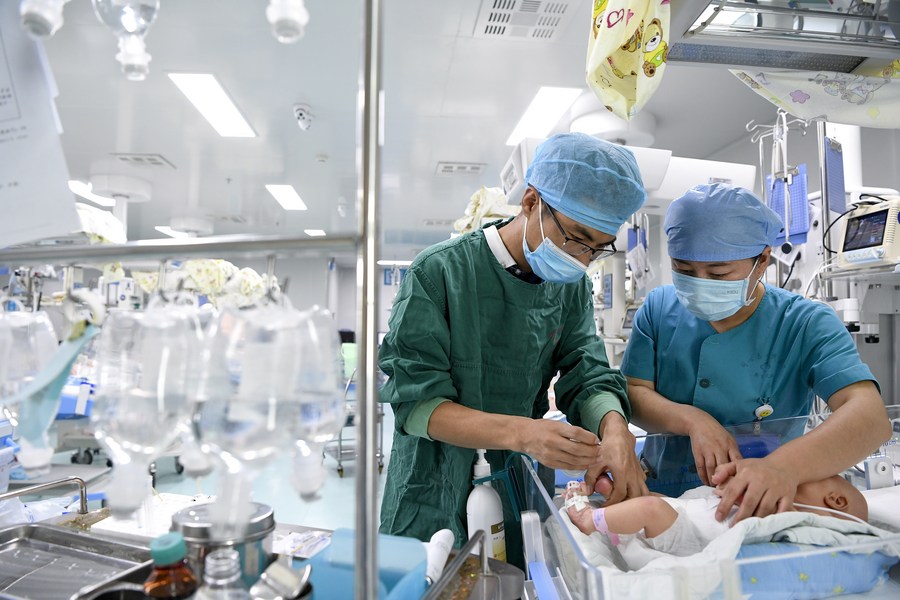 China Strives to Build Integrated and High Quality Medical-service System