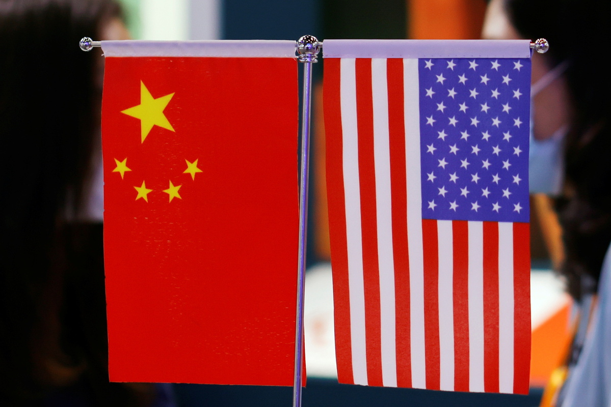 Chinese and US Presidents Pledge to Steer China-US Relations Back on Right Track