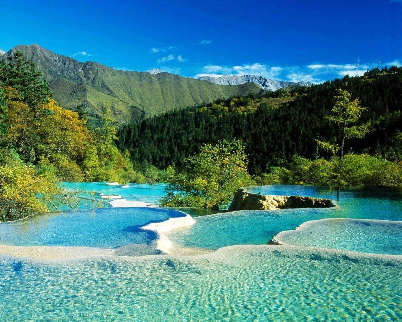 Another Beautiful Scenic Spot Near Jiuzhaigou